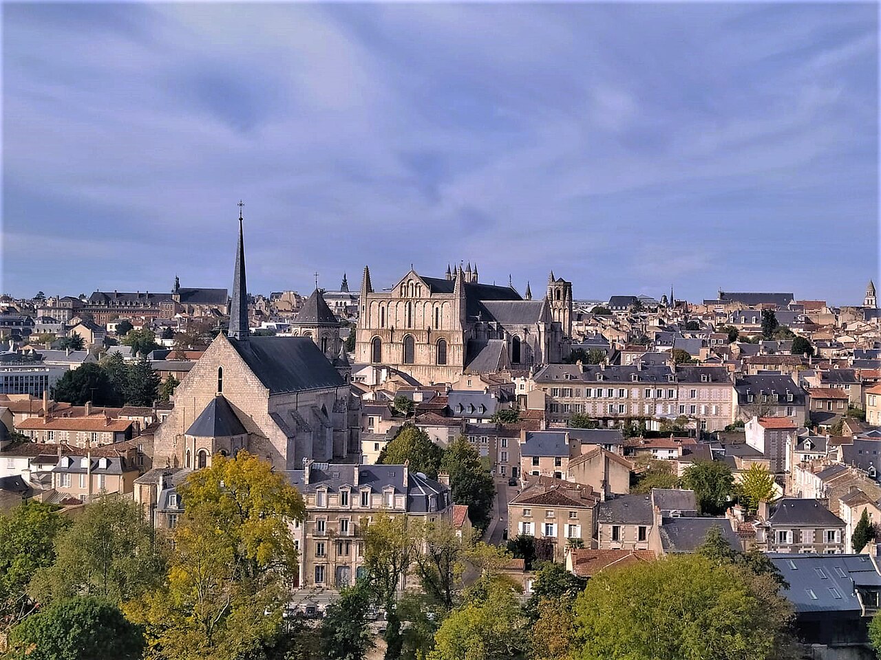 Poitiers (86000), Vienne, la boucherie Le Bœuf Tricolore de Poitiers